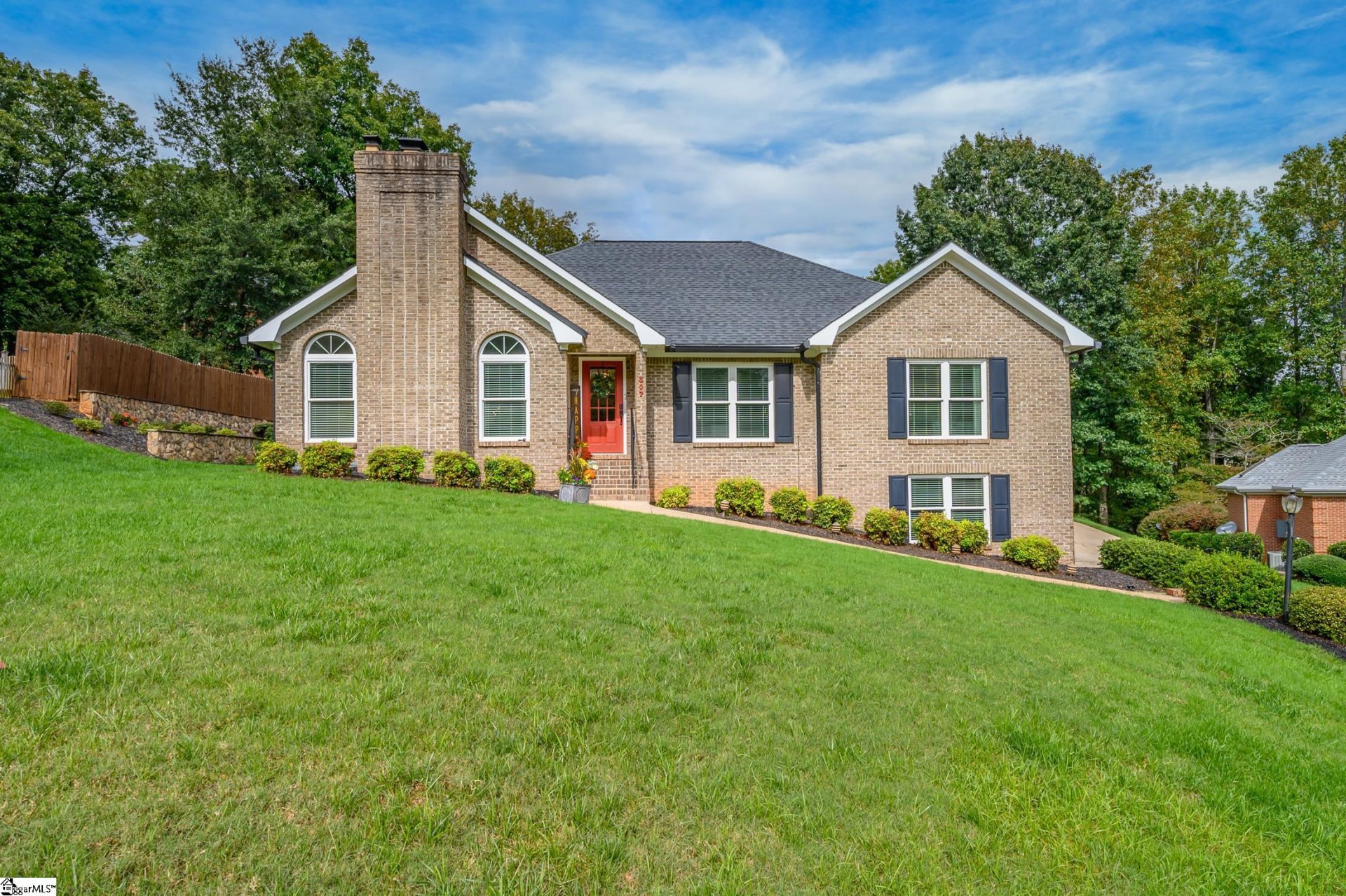 Property image 1 at 307 Ledgewood Way, Greenville, SC 29609