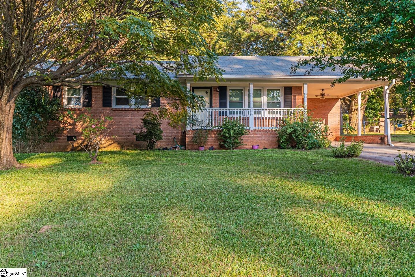 Property image 1 at 10 Pinefield Drive, Greenville, SC 29605