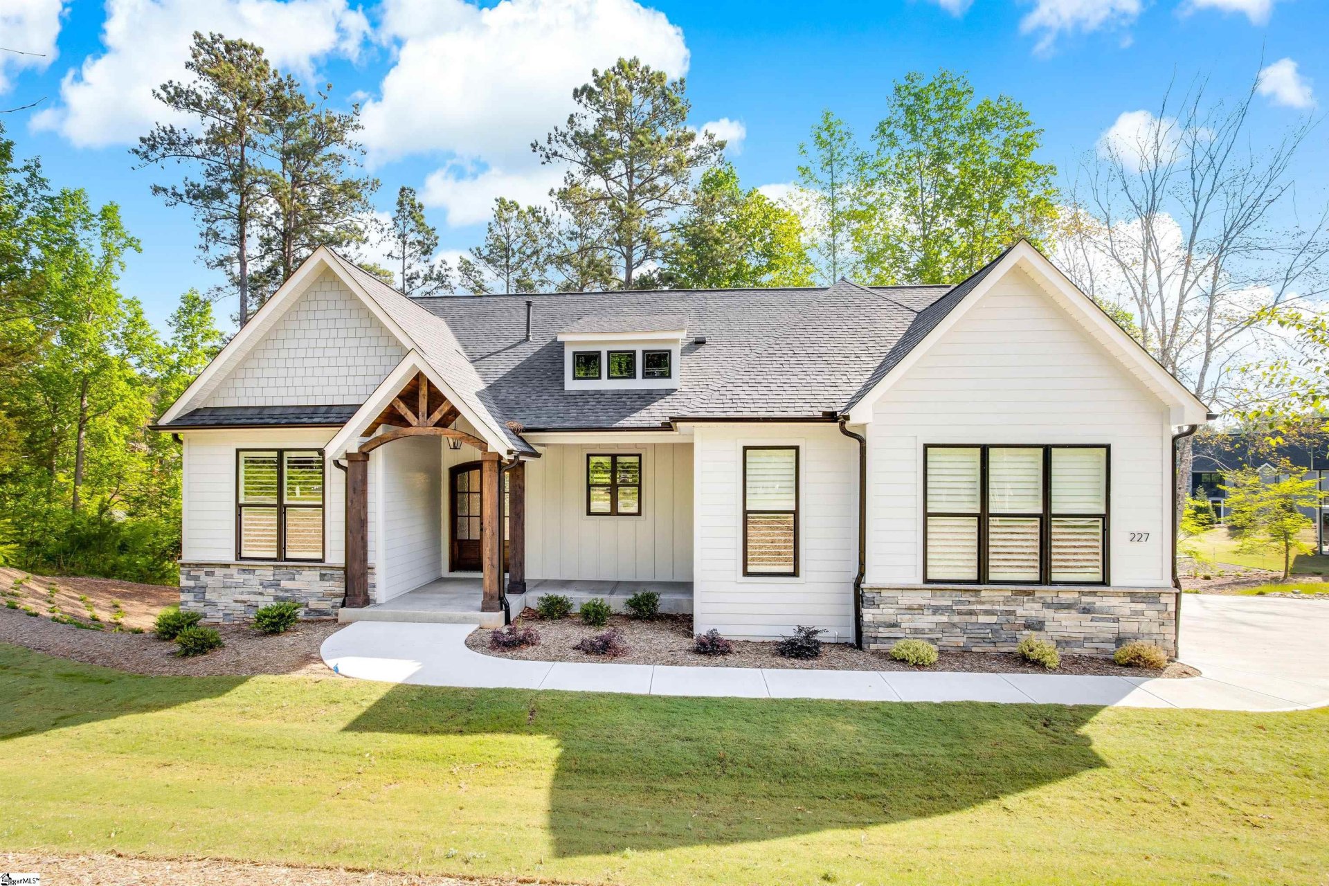 Property image 1 at 541 Rosedale Way, Seneca, SC 29672