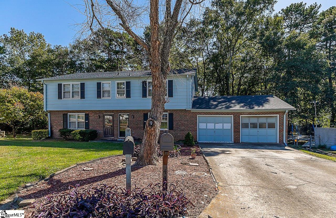 Property image 1 at 440 Devonwood Court, Taylors, SC 29687-4206