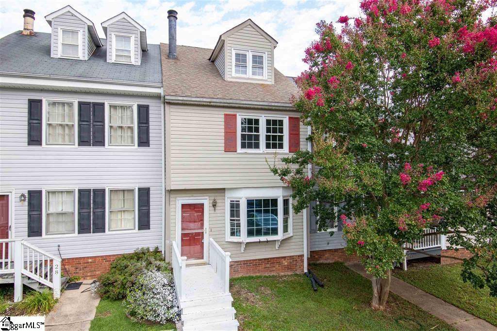 29 Hidden Springs Road