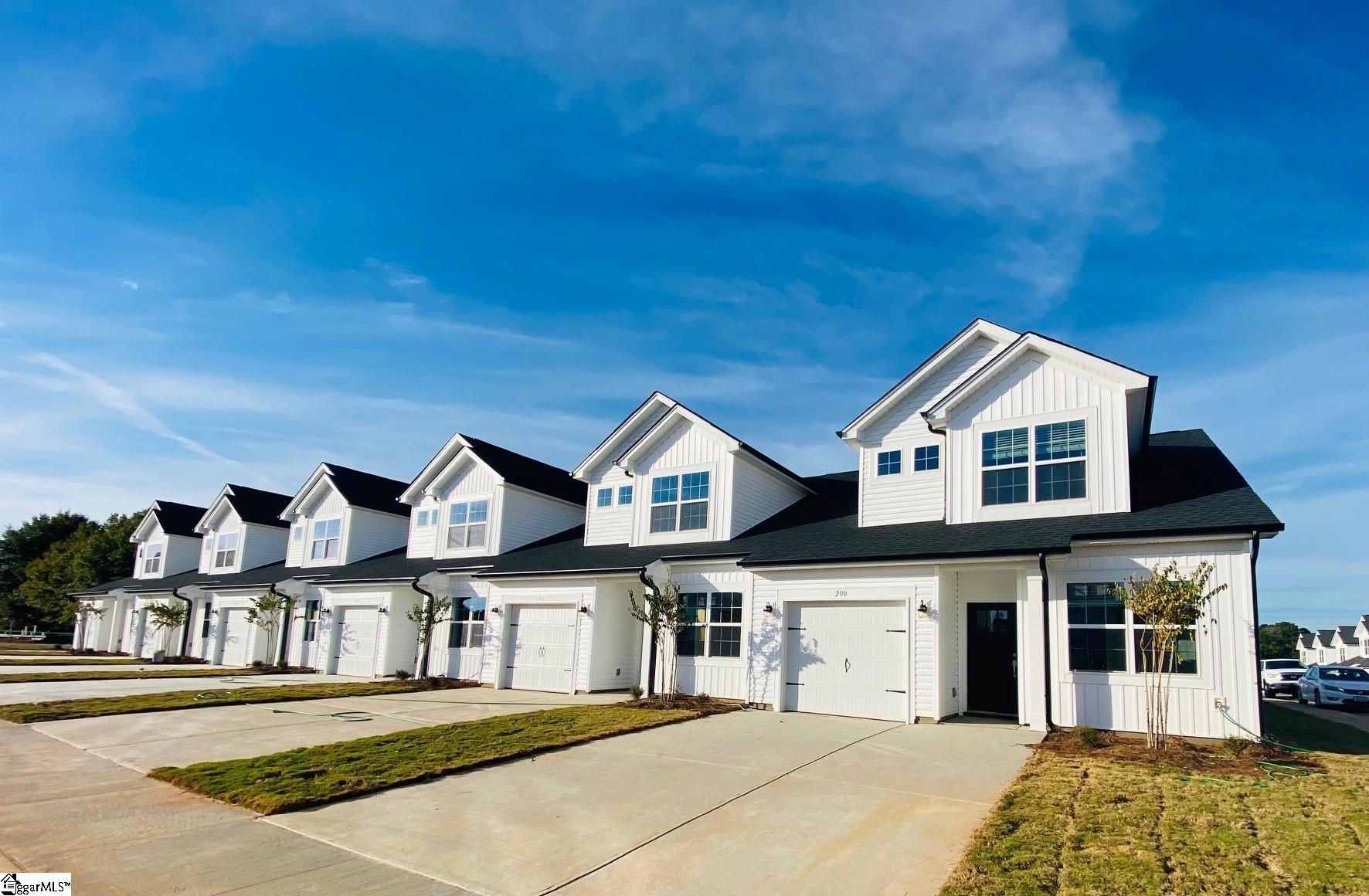 Property image 1 at 100 Aleppo Lane, Greer, SC 29651