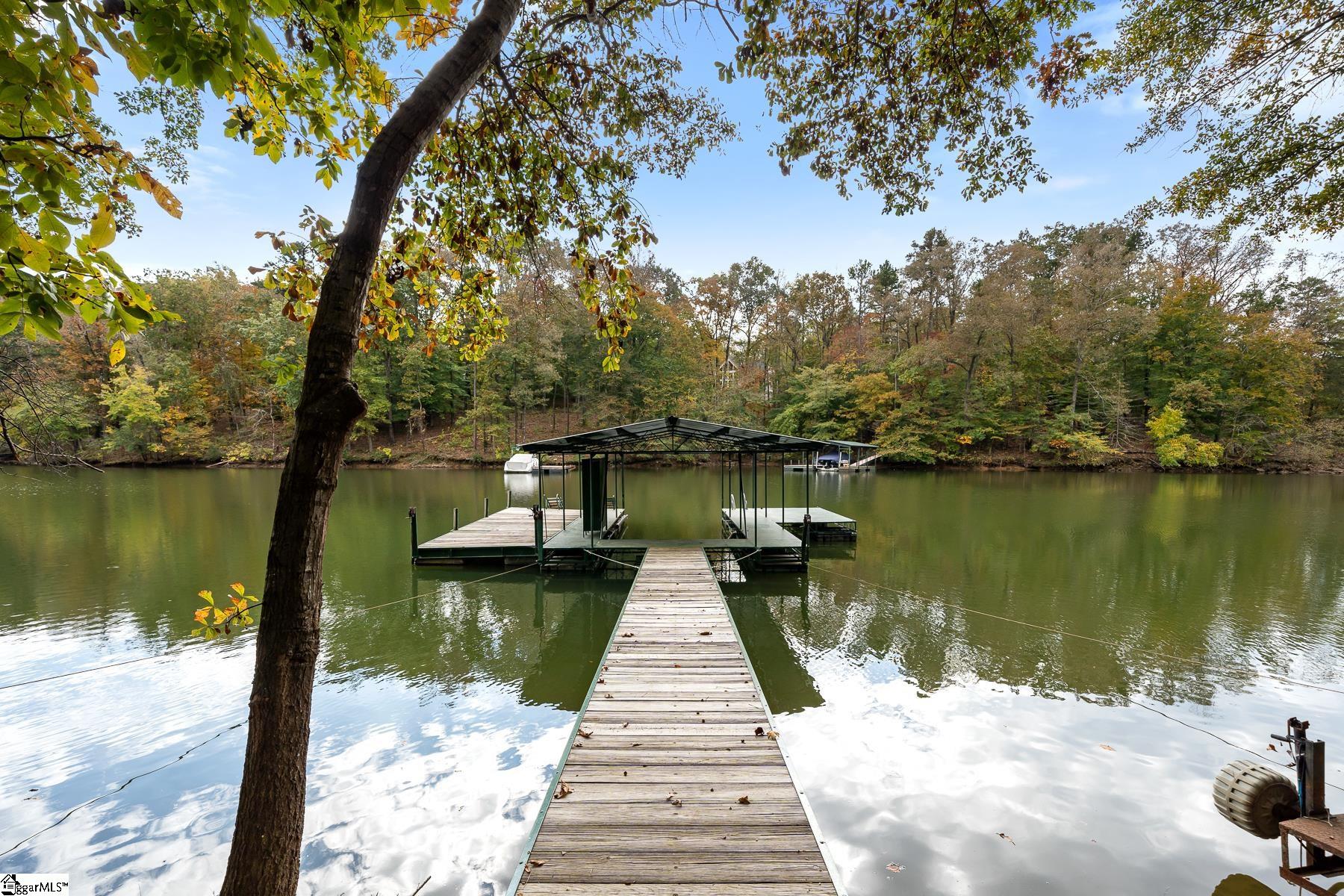 Property image 1 at 620 Pointe Wildwood Drive, Seneca, SC 29678