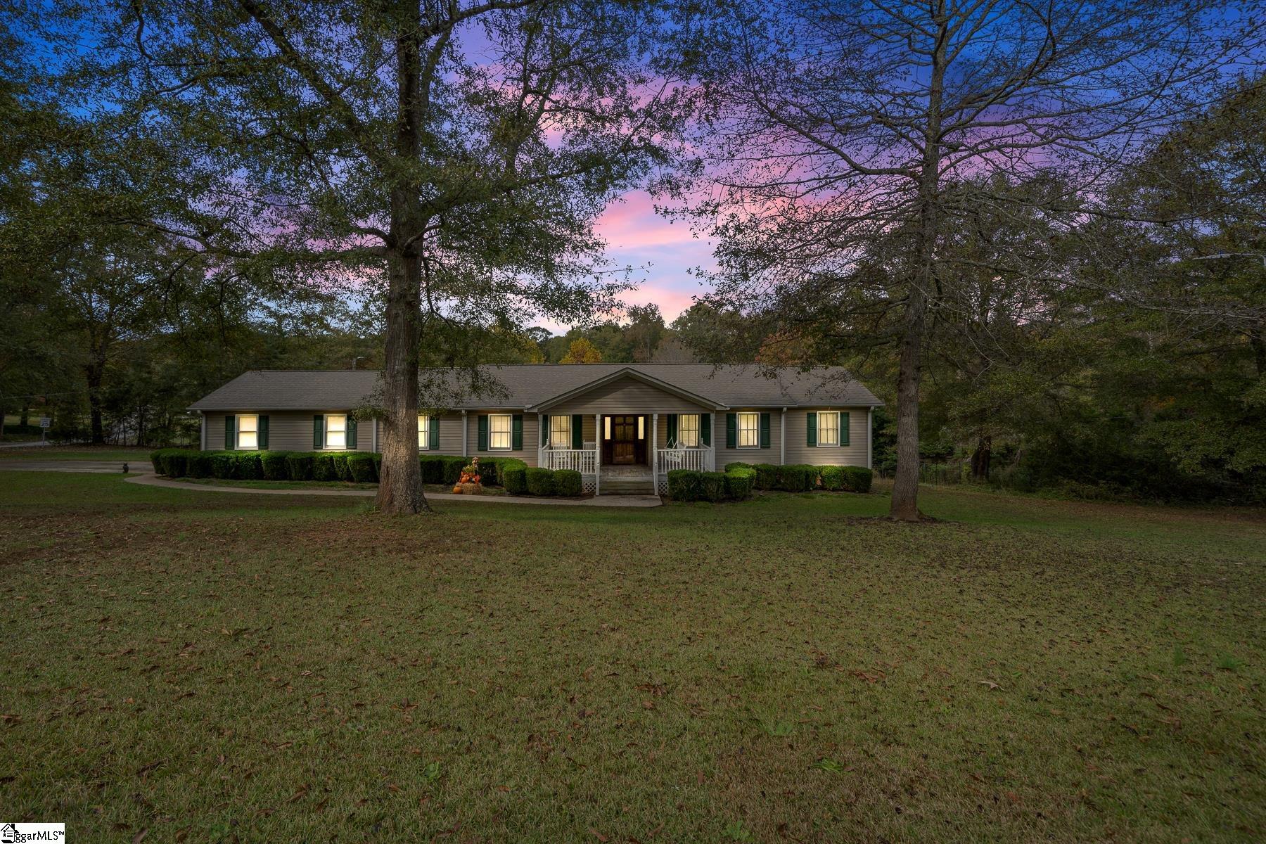 Property image 1 at 6 Nicklaus Drive, Greenville, SC 29605-5911