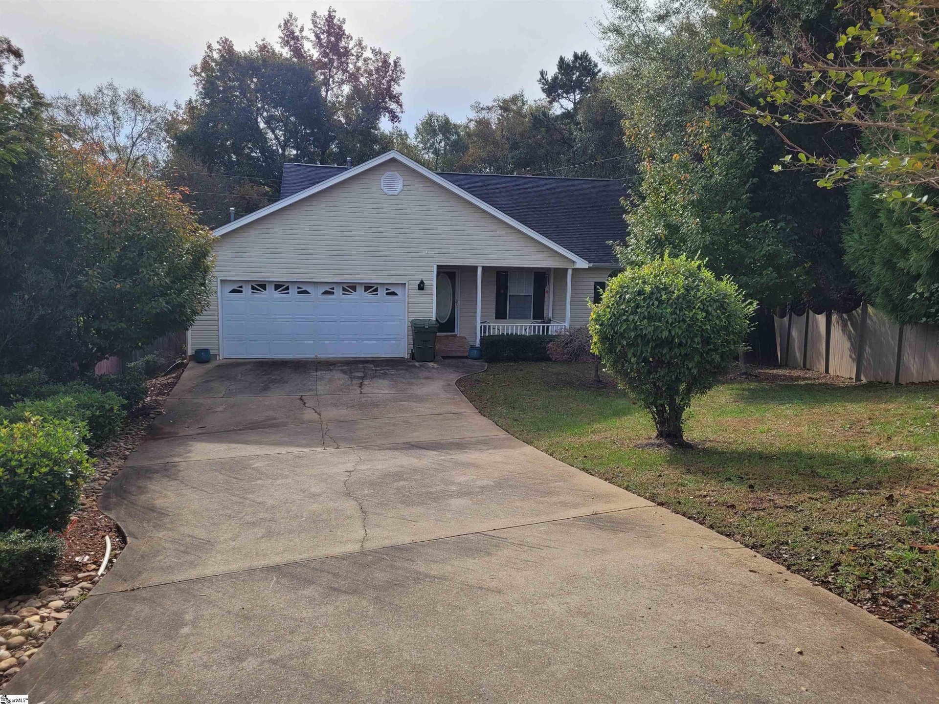 Property image 1 at 10 Rutgers Way, Mauldin, SC 29662