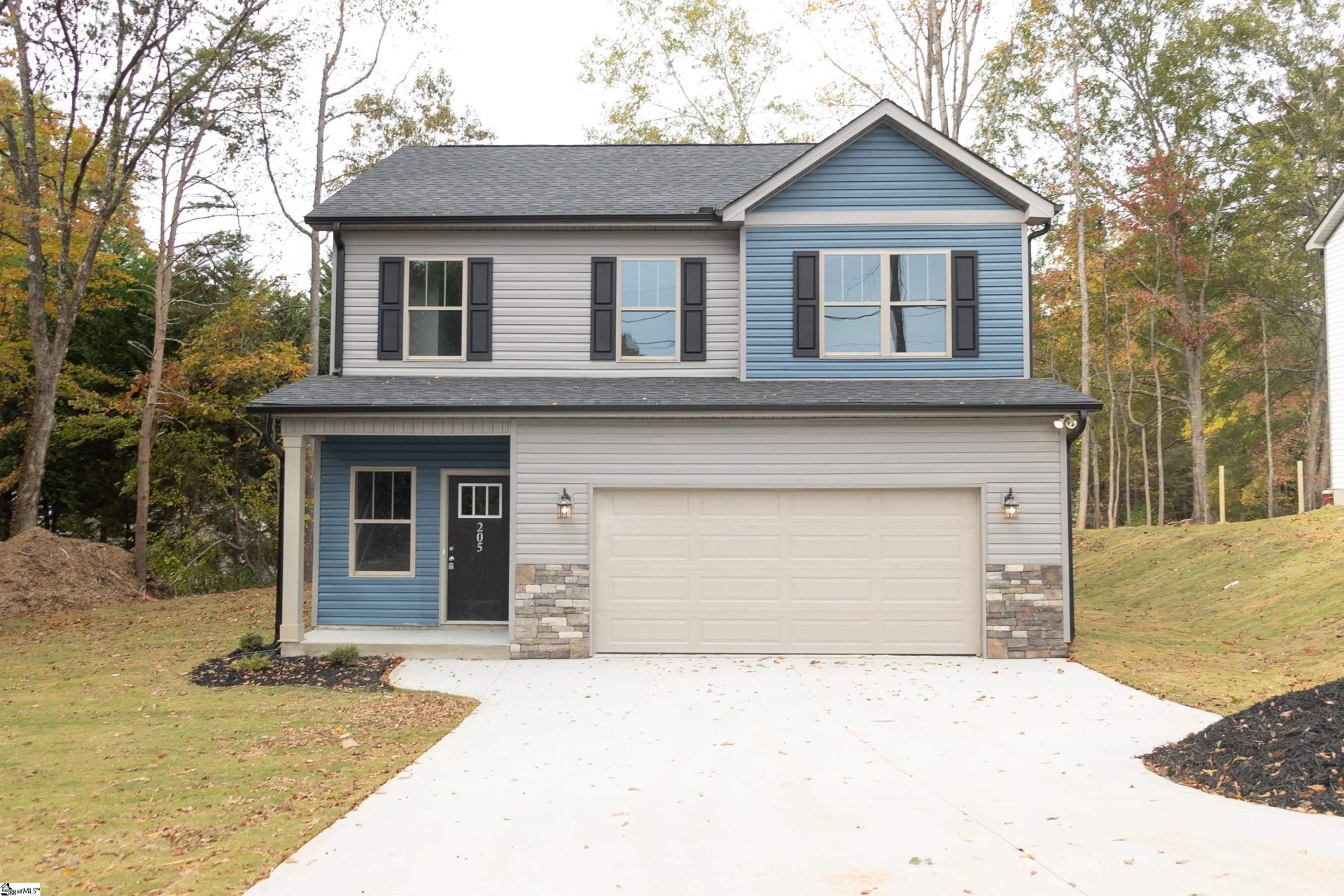 Property image 1 at 205 Burns Avenue, Easley, SC 29640