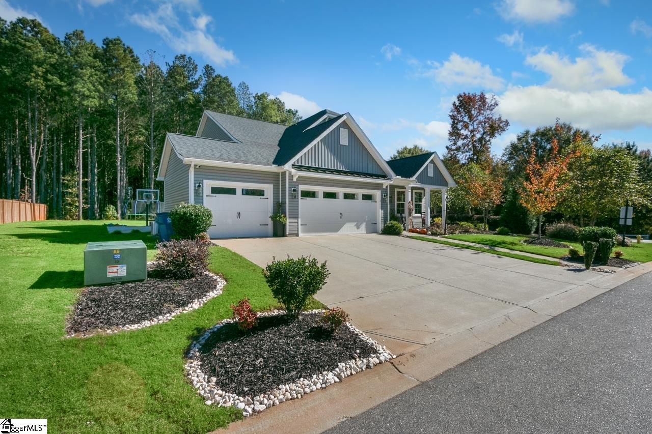 Property image 1 at 2 Arbor Woods Lane, Piedmont, SC 29673