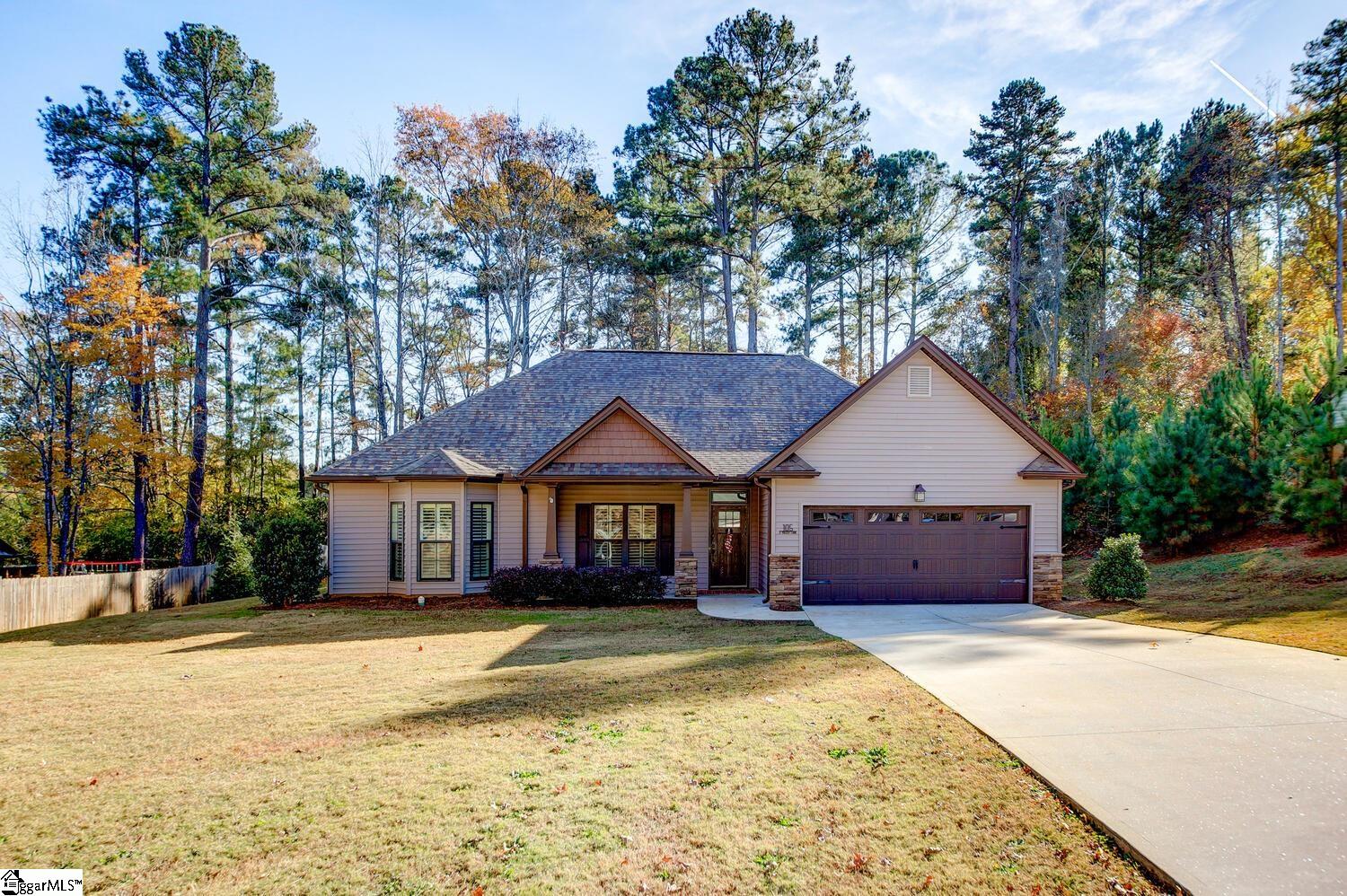 Property image 1 at 105 S Valley Lane, Greenville, SC 29611