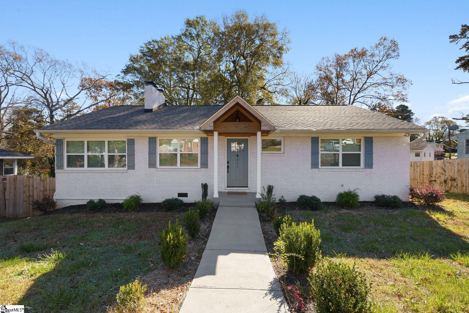 Property image 1 at 311 Crestfield Road, Greenville, SC 29605