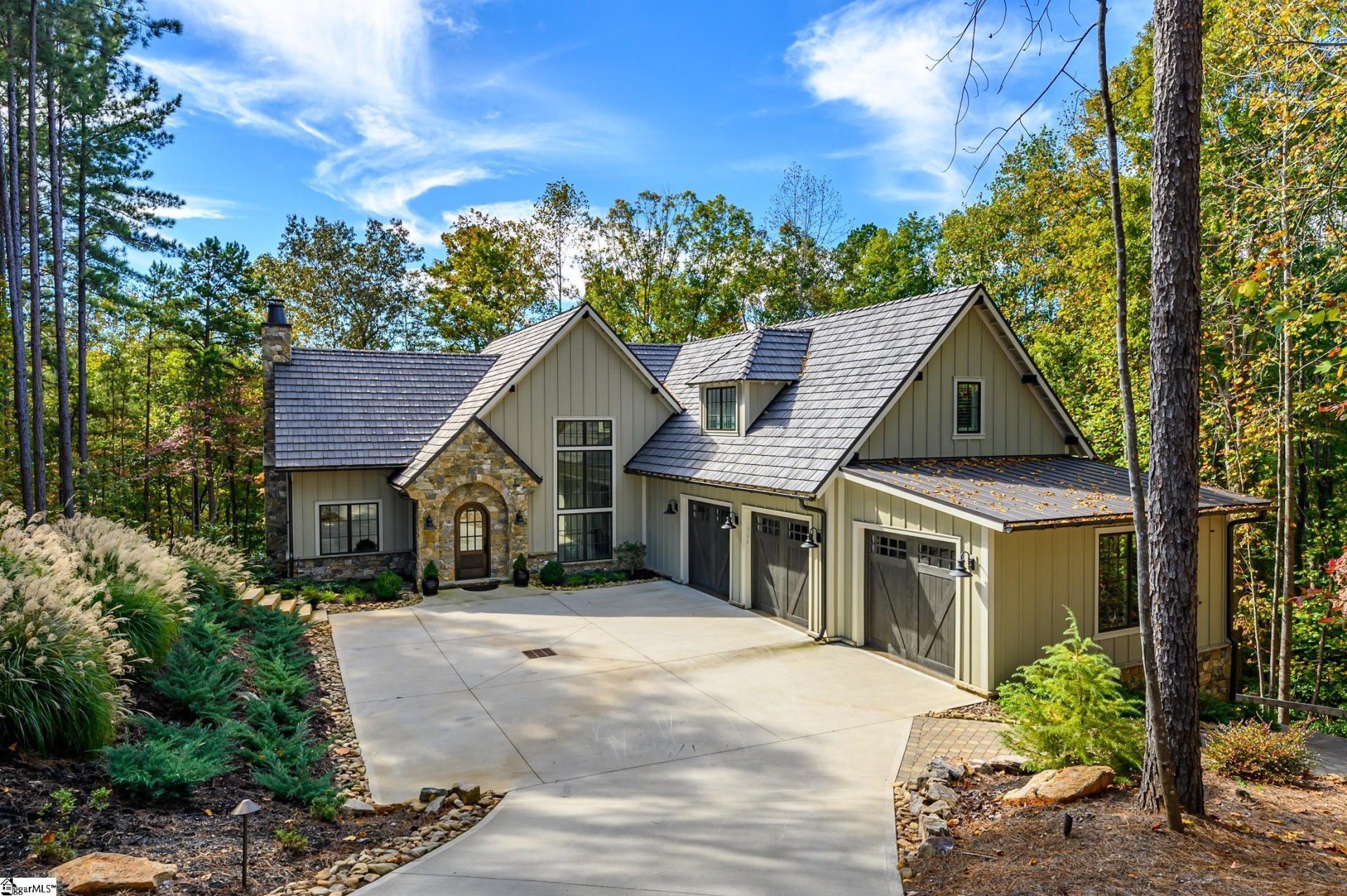 Property at 324 S Cove Road, Sunset, SC 29685