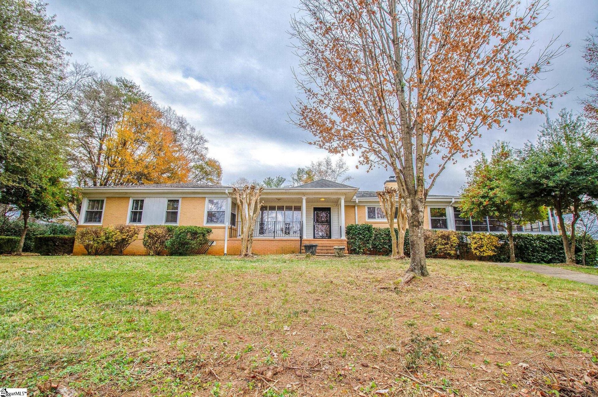 122 Bradley Boulevard