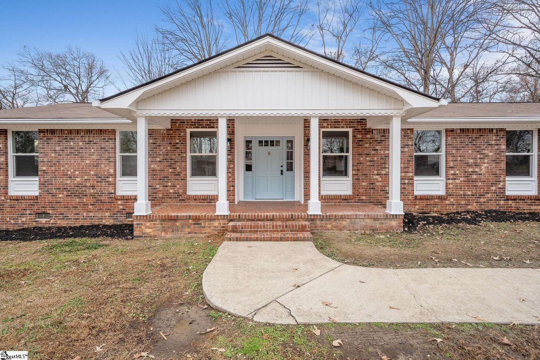 Property image 1 at 106 Bedford Drive, Taylors, SC 29687