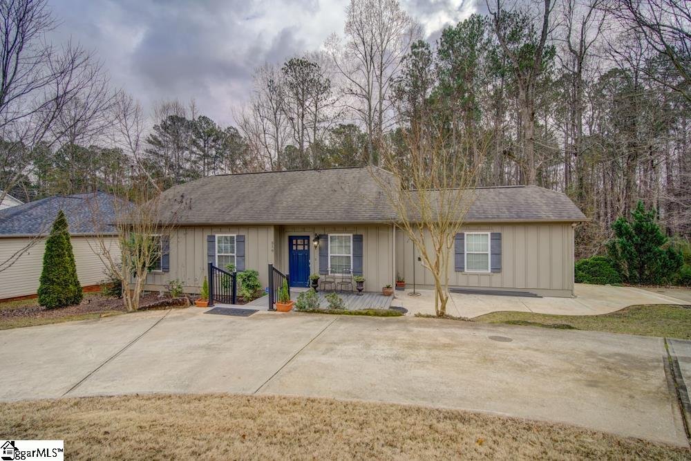 Property image 1 at 516 Shoresbrook Road, Spartanburg, SC 29301