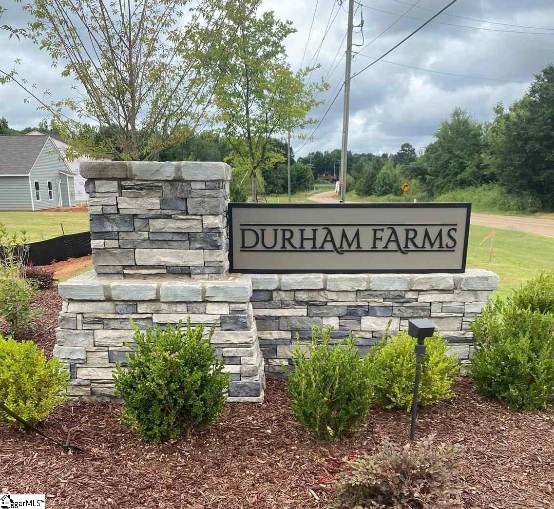 Property image 1 at 484 Grantham Court, Spartanburg, SC 29303