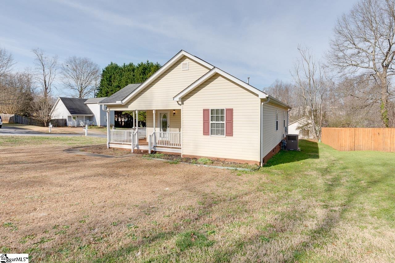 102 Chedfrey Lar Drive