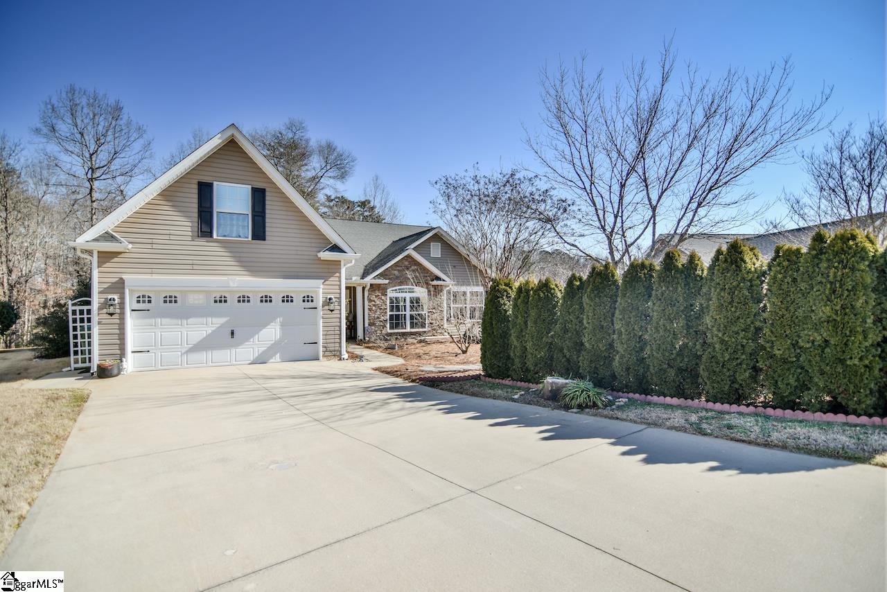 Property image 1 at 23 Southern Height Drive, Greenville, SC 29607