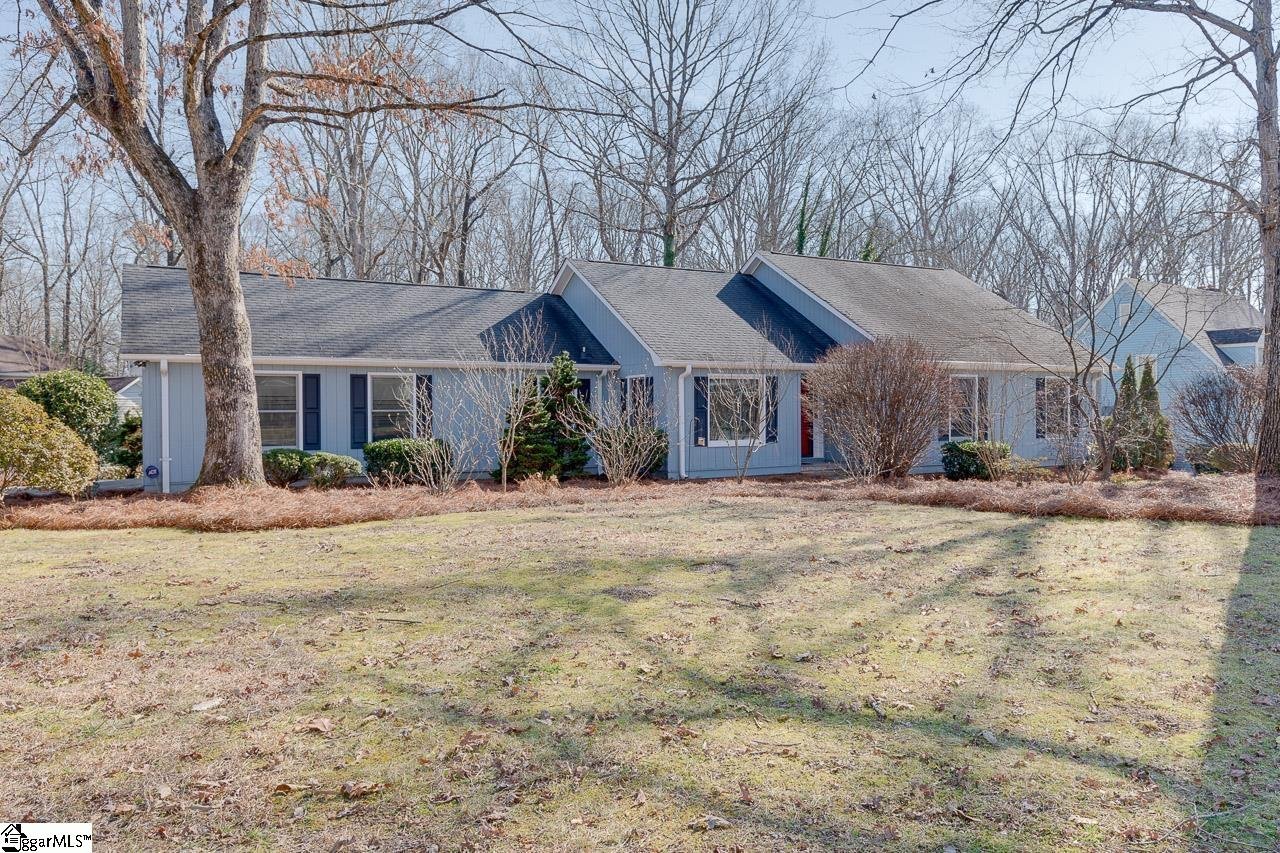 Property image 1 at 2 Bendingwood Court, Taylors, SC 29687