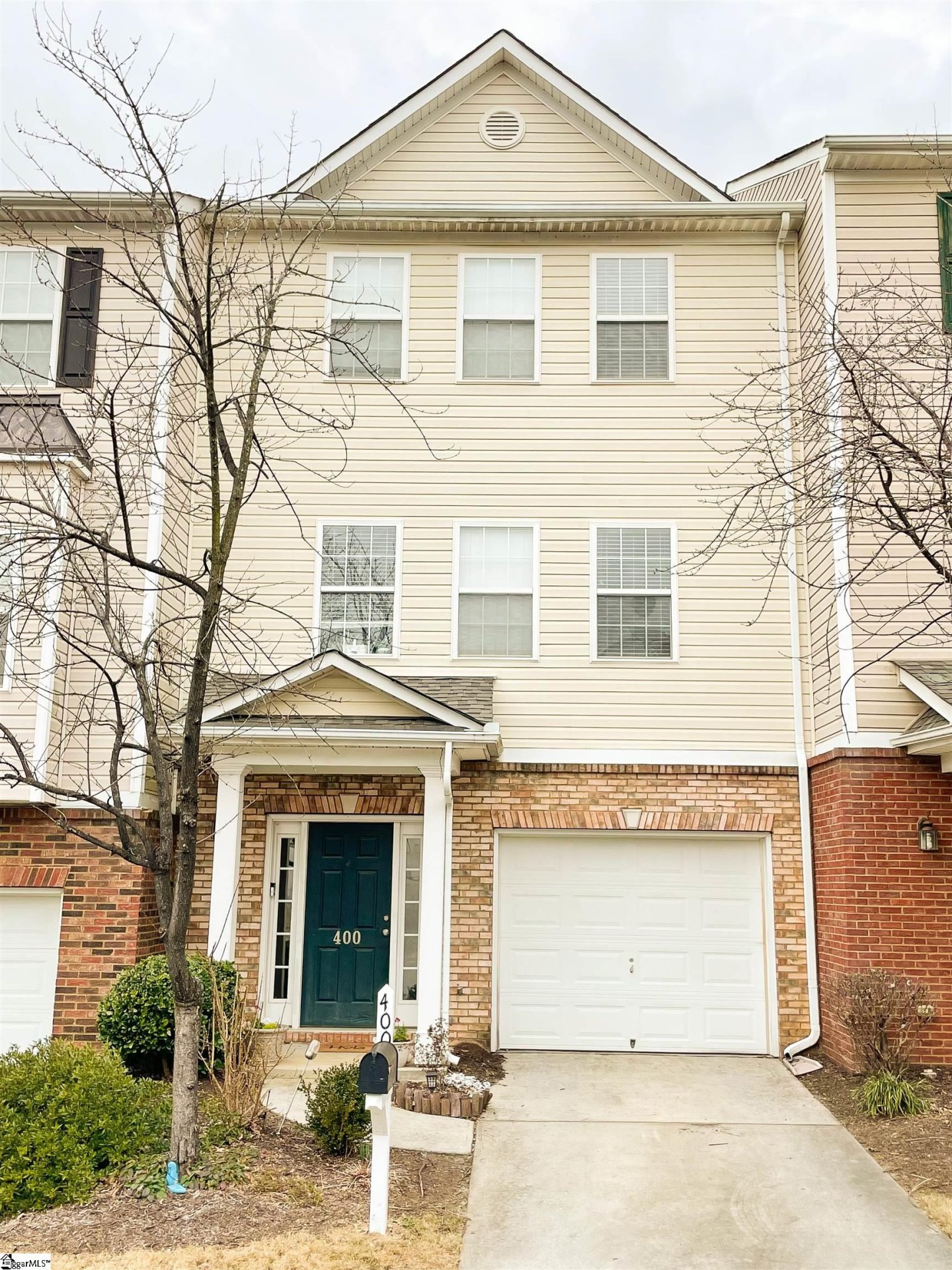 Property image 1 at 400 Woodbark Court, Mauldin, SC 29662