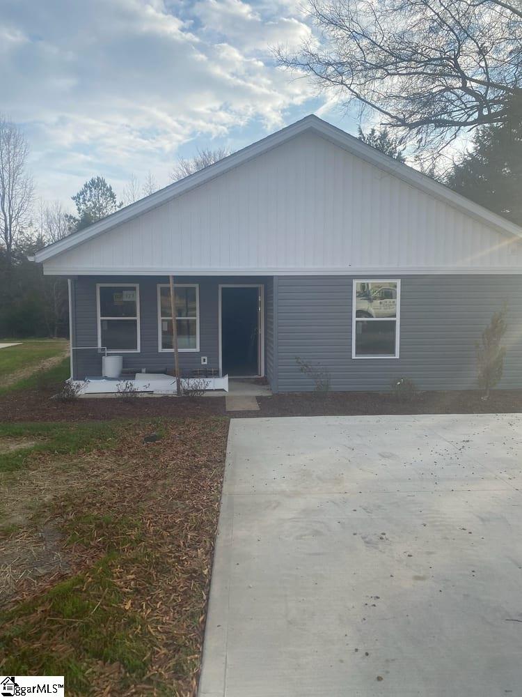 Property image 1 at 327 Dillon Drive, Clinton, SC 29325