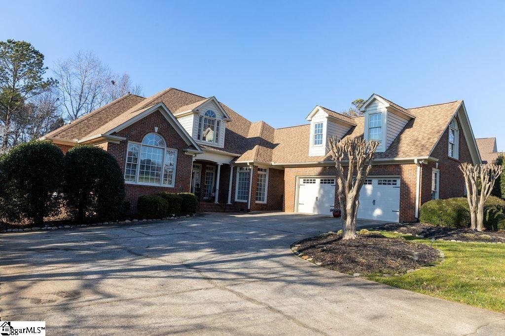 Property image 1 at 398 Old South Road, Duncan, SC 29334