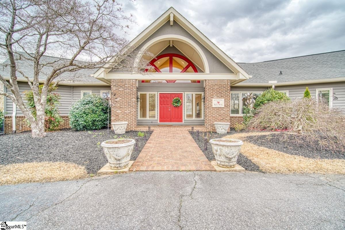 Property image 1 at 410 Royal Burgess Drive, Campobello, SC 29322