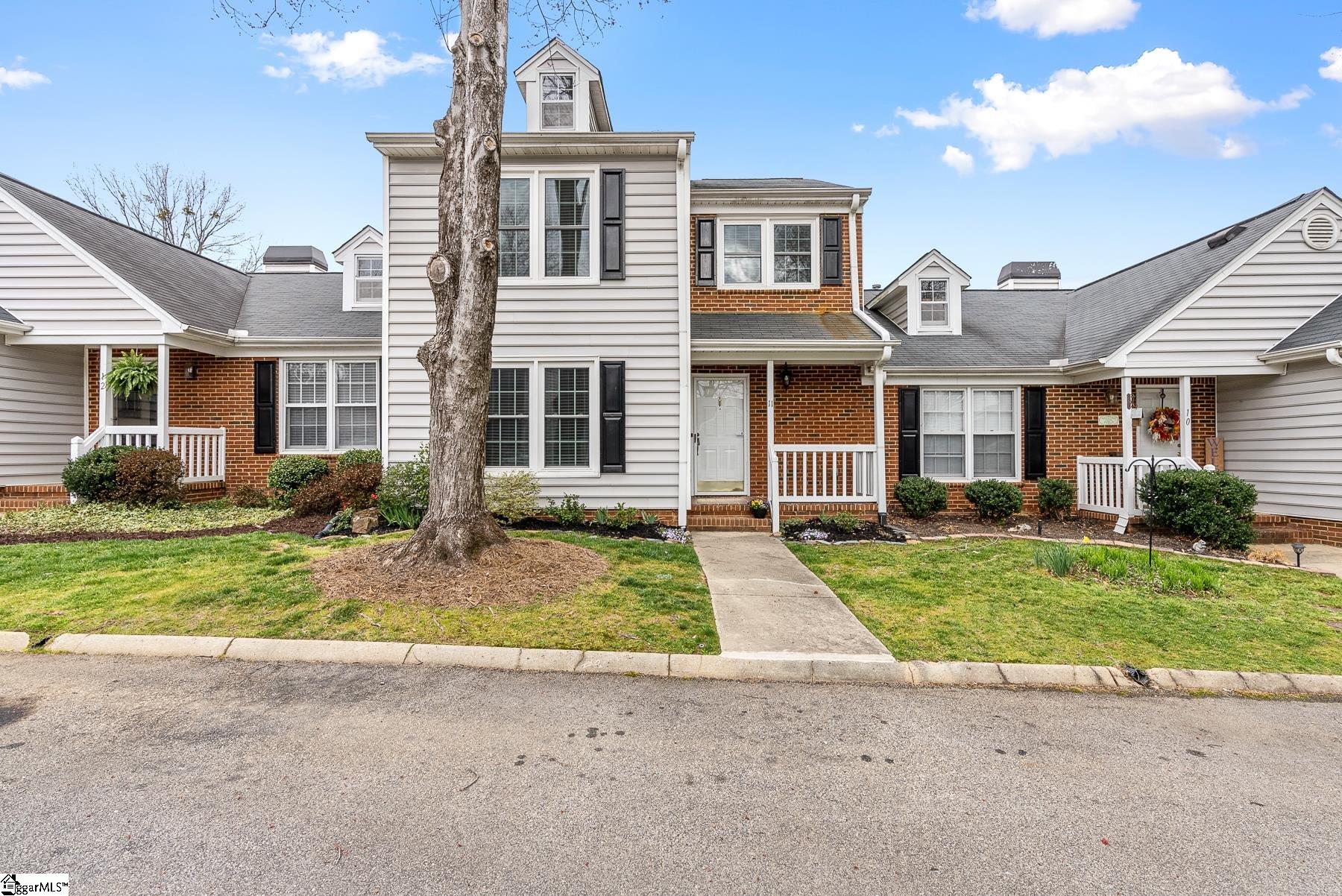 40 Wood Pointe Drive