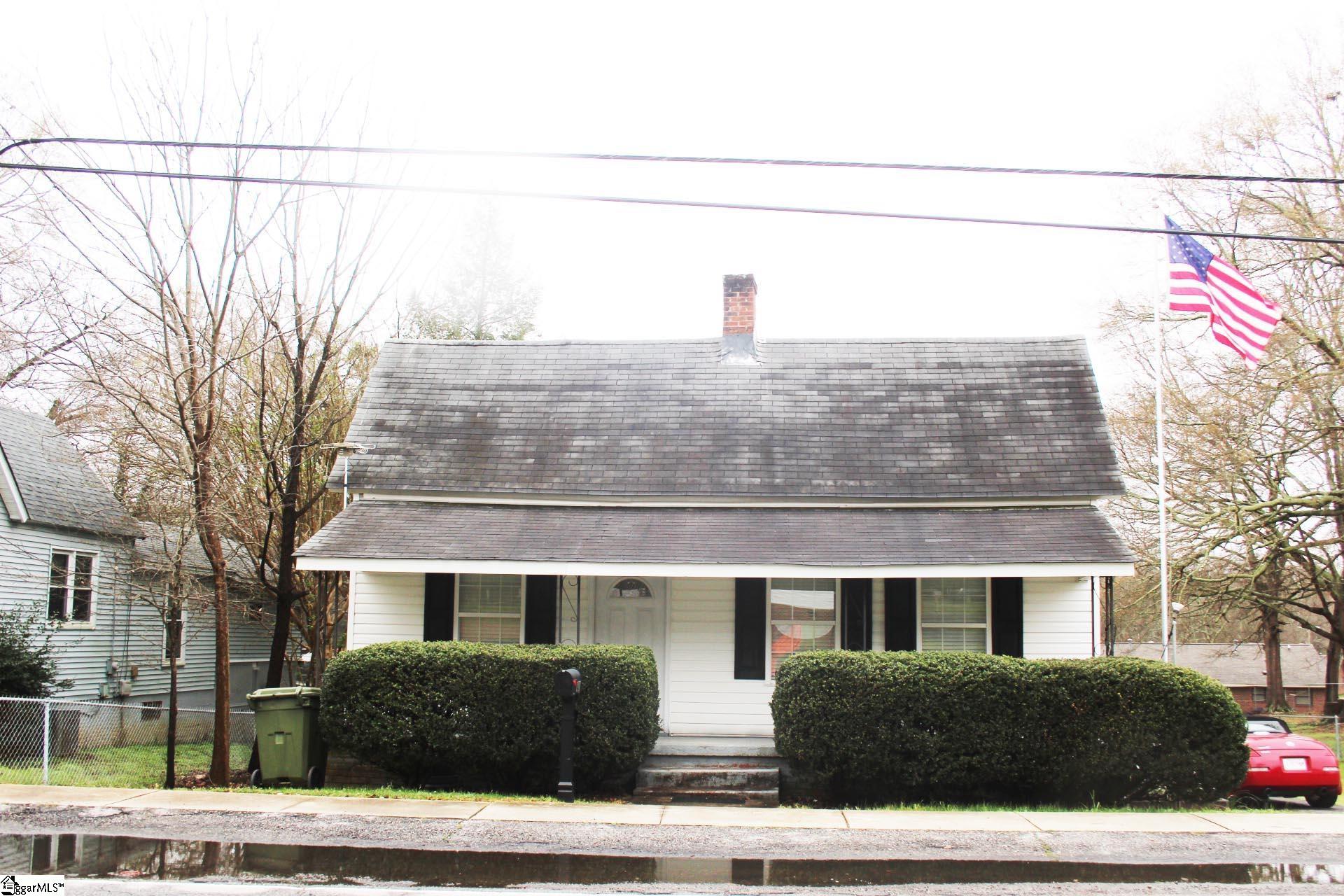 Property image 1 at 421 Fairview Street, Fountain Inn, SC 29644