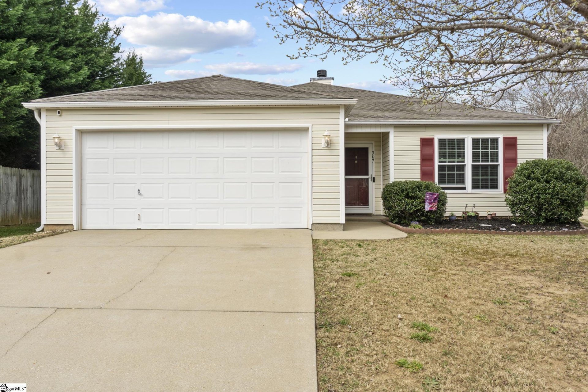 Property image 1 at 307 Winding Willow Trail, Taylors, SC 29687