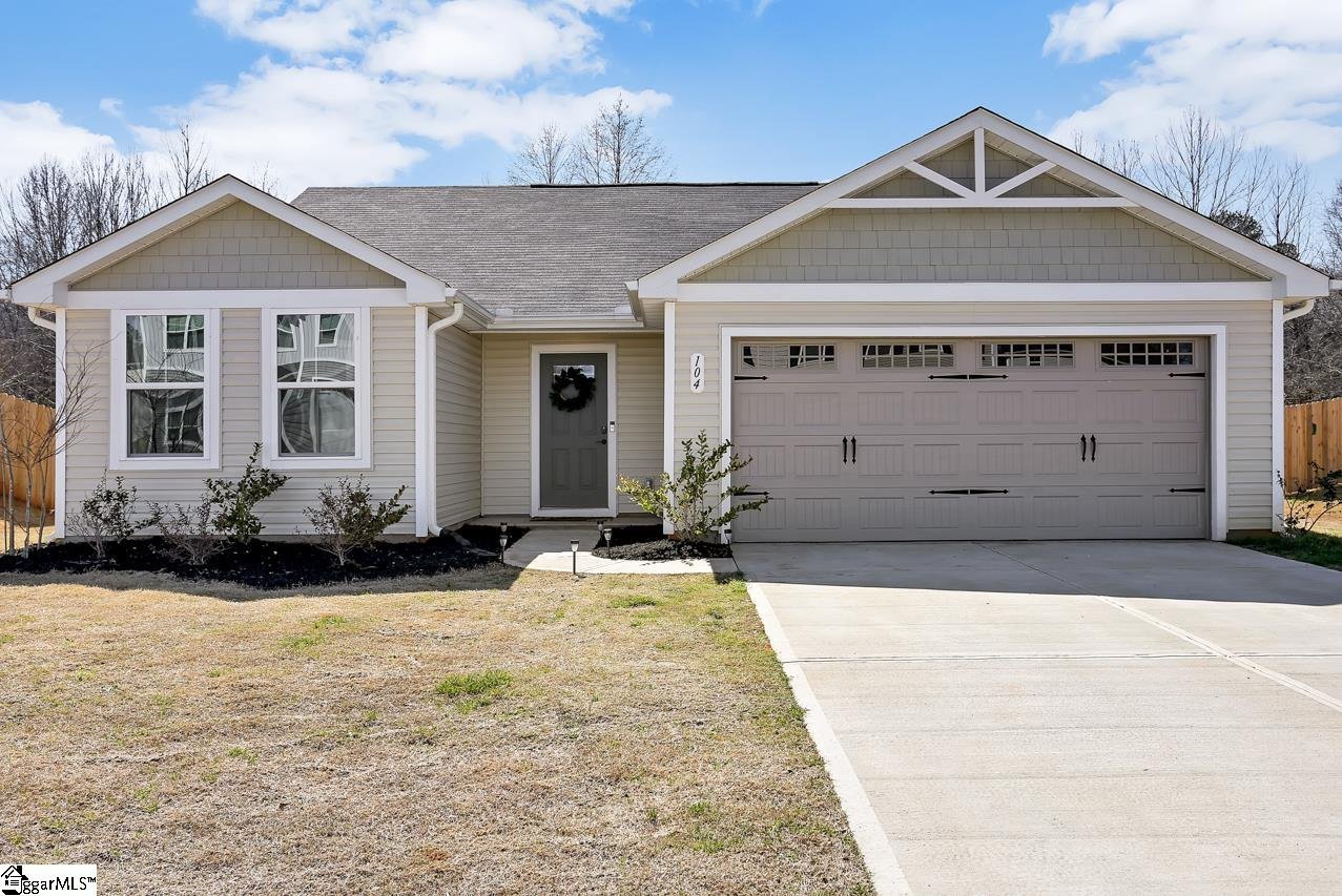 Property image 1 at 104 Barrington Creek Road, Piedmont, SC 29673