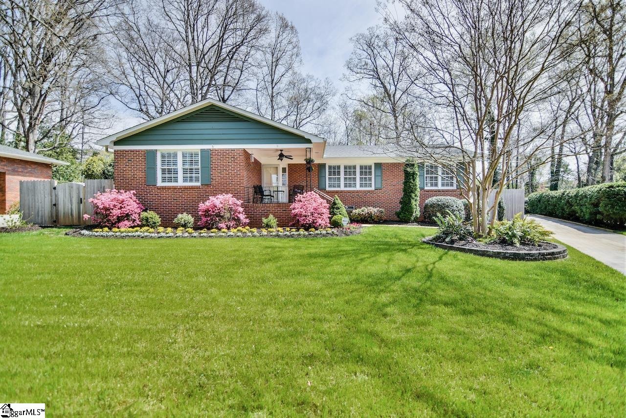 Property image 1 at 7 Stone Lake Court, Greenville, SC 29609