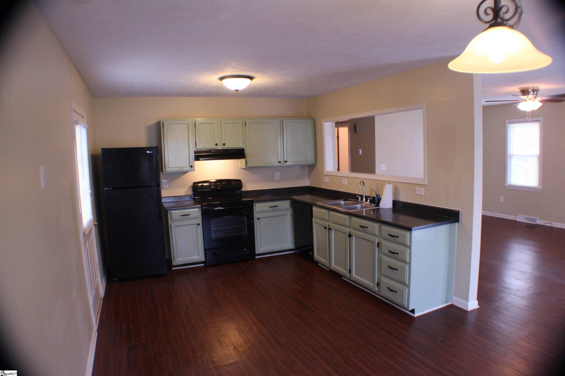 Property image 1 at 17 Brookdale Avenue, Greenville, SC 29607