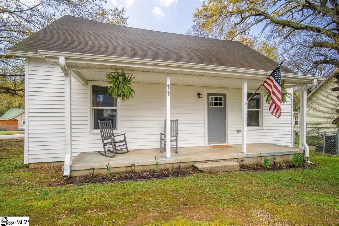 Property image 1 at 11 Geer Street, Greer, SC 29650