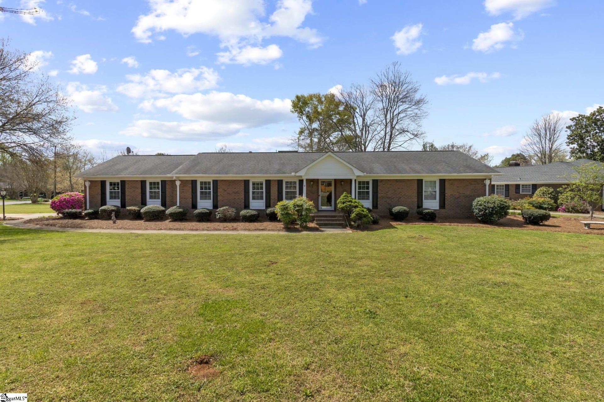 Property image 1 at 19 Chatelaine Drive, Greenville, SC 29615