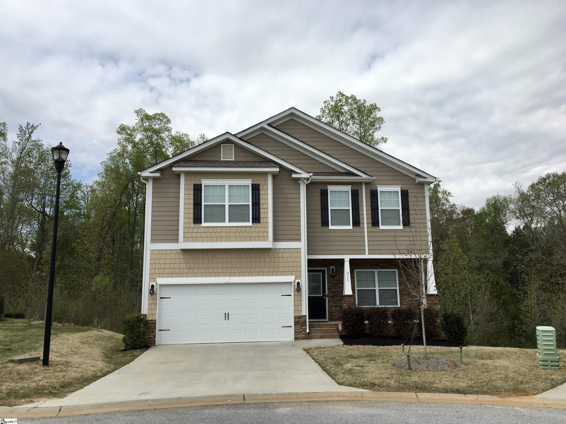 Property image 1 at 911 Liberty Walk Lane, Simpsonville, SC 29681