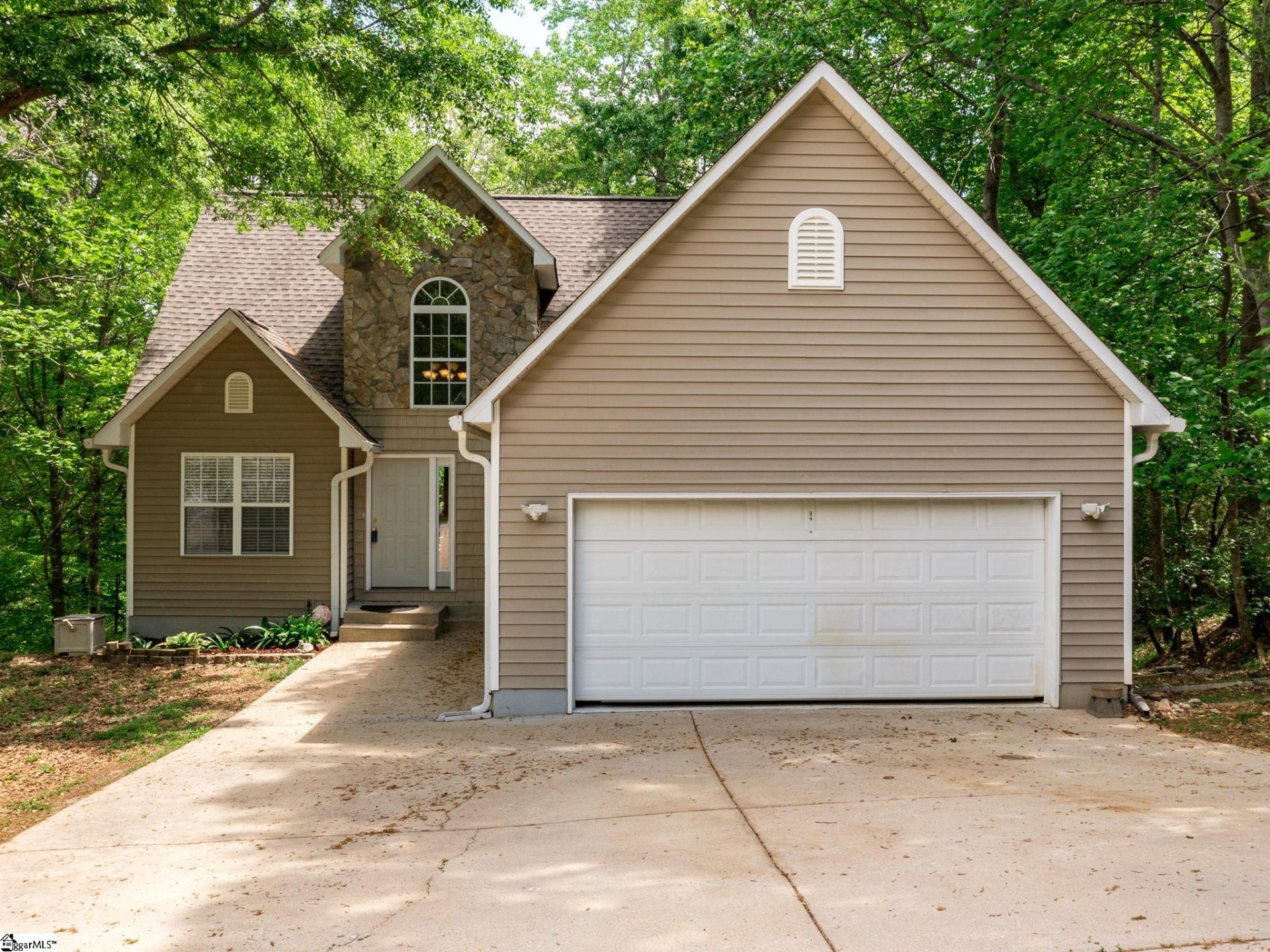 Property image 1 at 212 Palmetto Circle, Greer, SC 29651