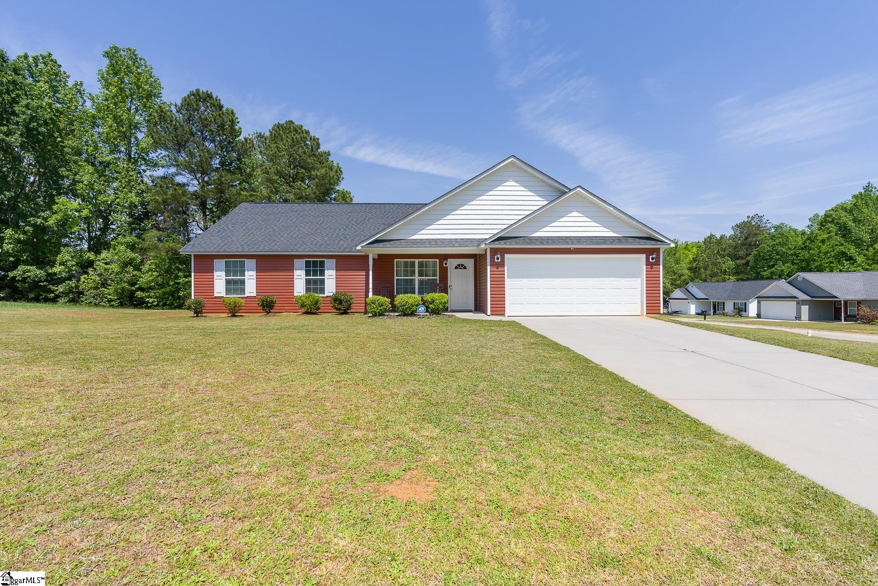 Property image 1 at 203 Amethyst Way, Laurens, SC 29360
