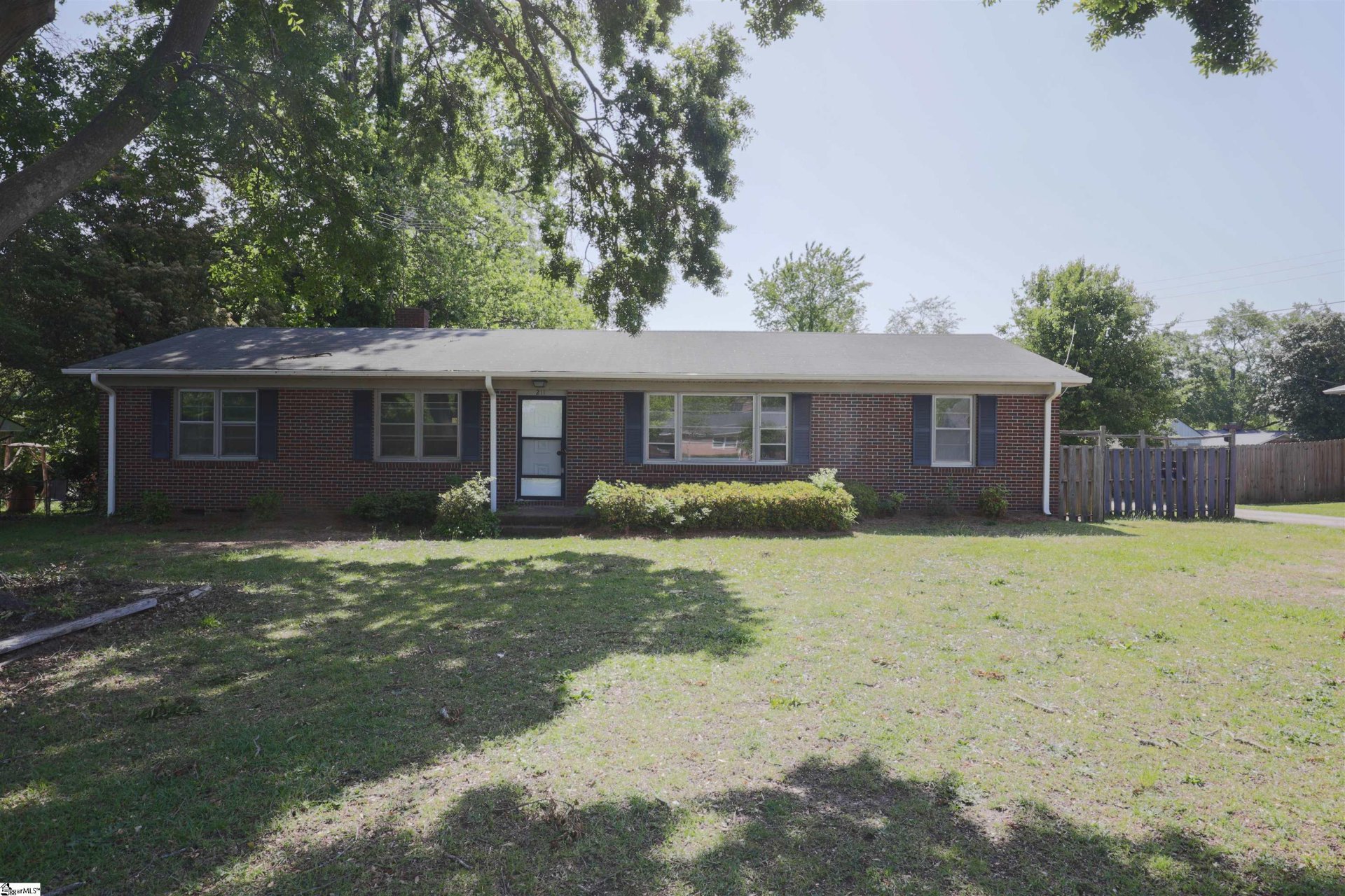 Property image 1 at 211 Midway Drive, Spartanburg, SC 29301