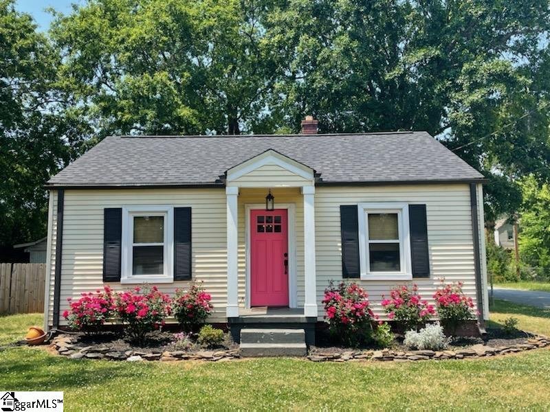 Property image 1 at 200 Cumberland Avenue, Greenville, SC 29607
