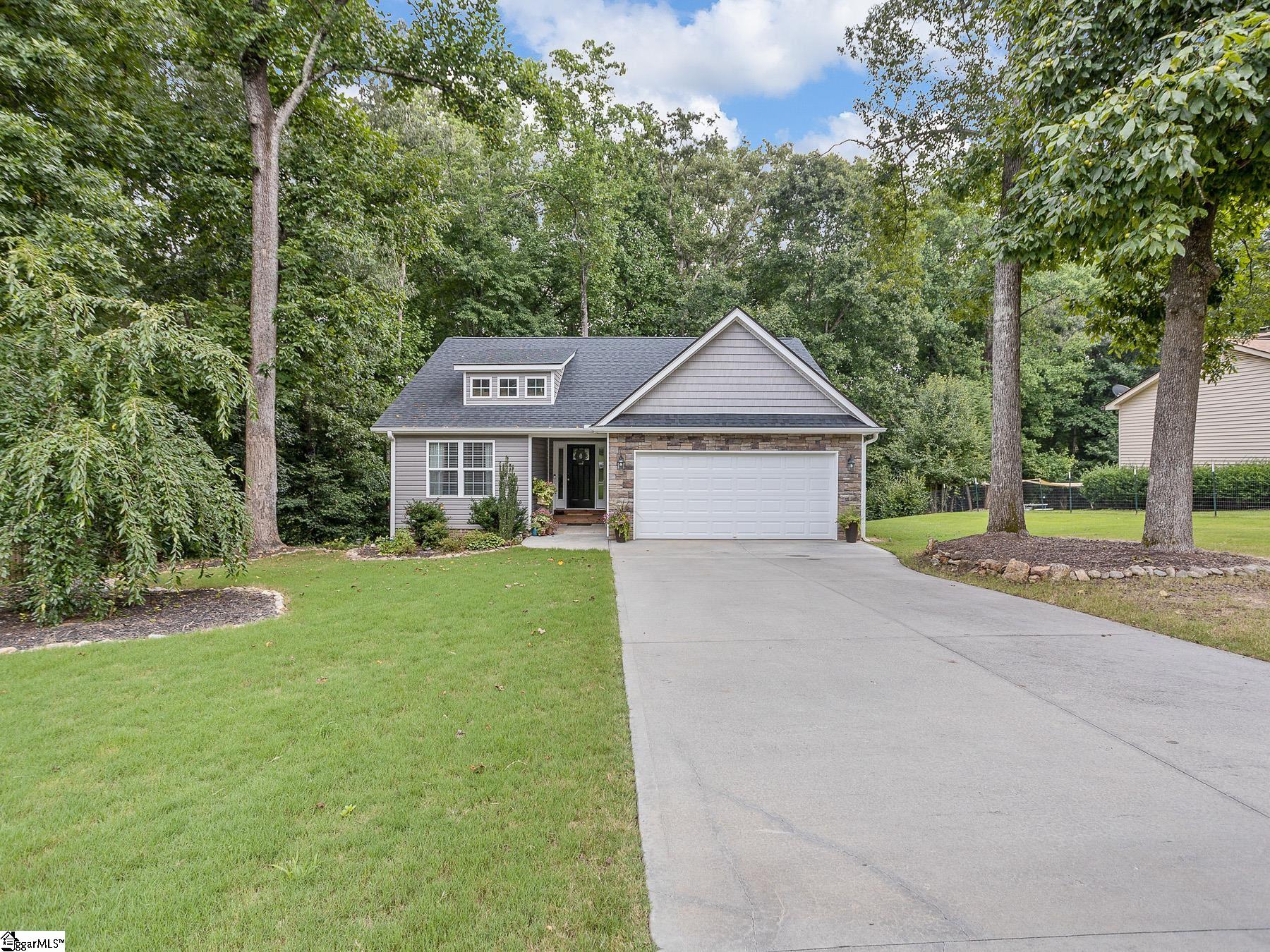 Property image 1 at 222 Barry Drive, Greer, SC 29650