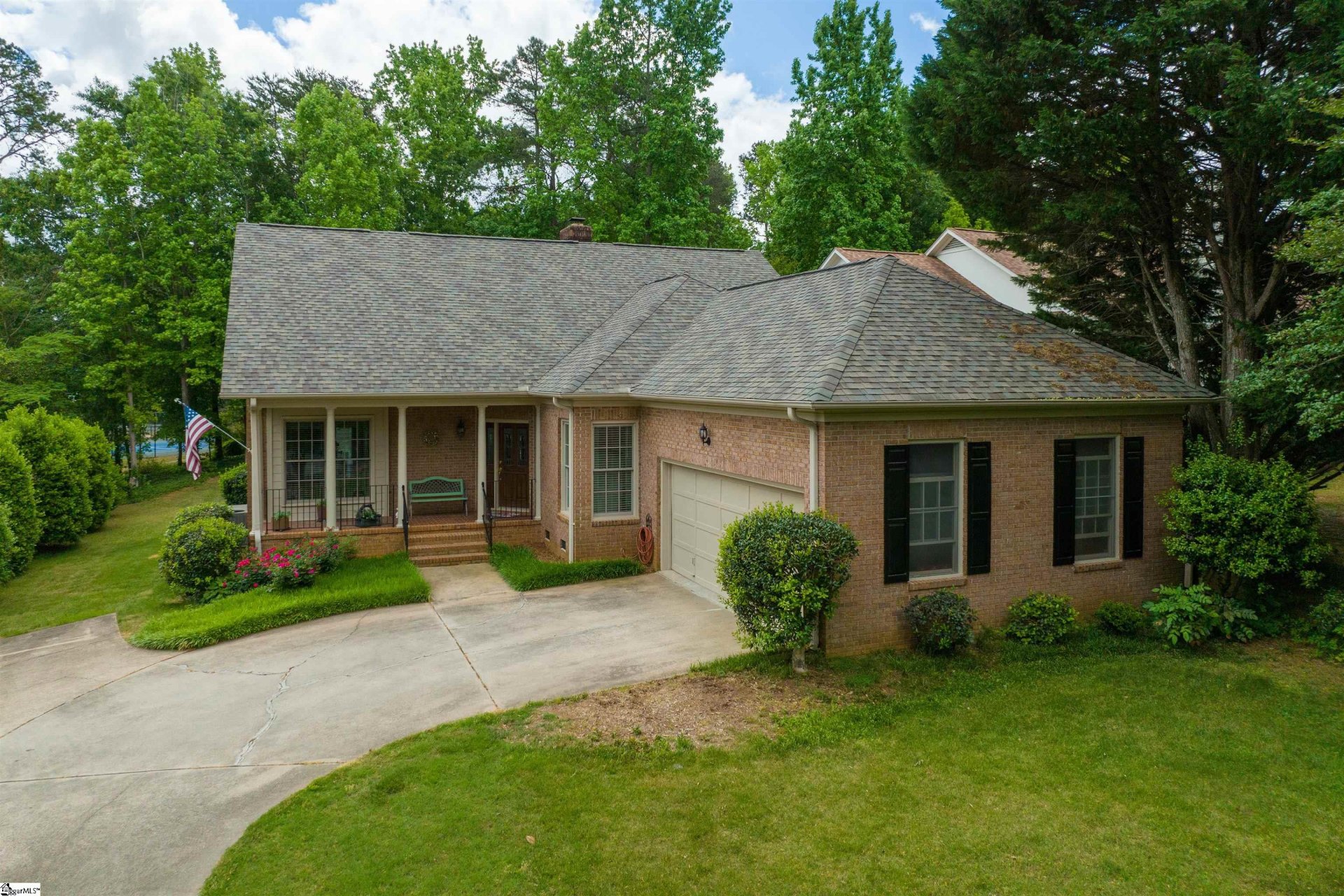 Property image 1 at 121 Hidden Hills Drive, Greenville, SC 29605