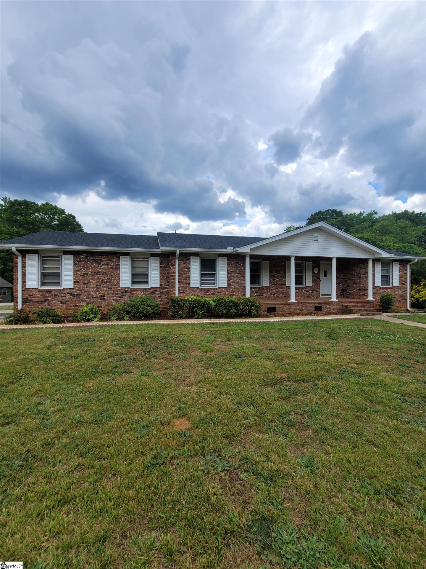Property image 1 at 401 Chick Springs Road, Greer, SC 29650