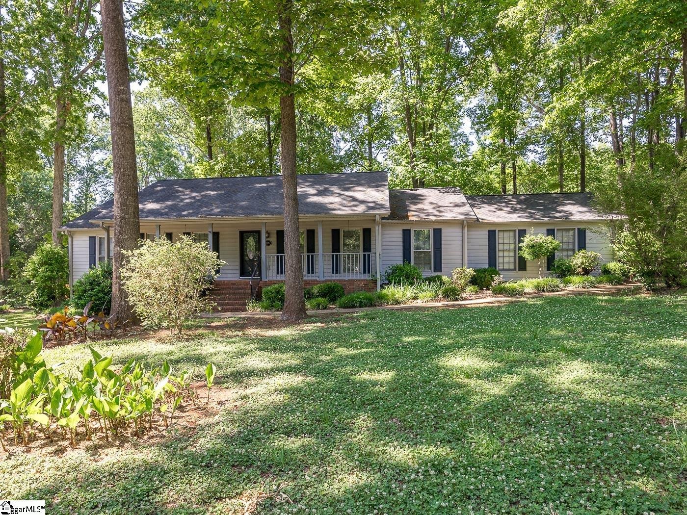 Property image 1 at 529 Cambridge Drive, Spartanburg, SC 29301