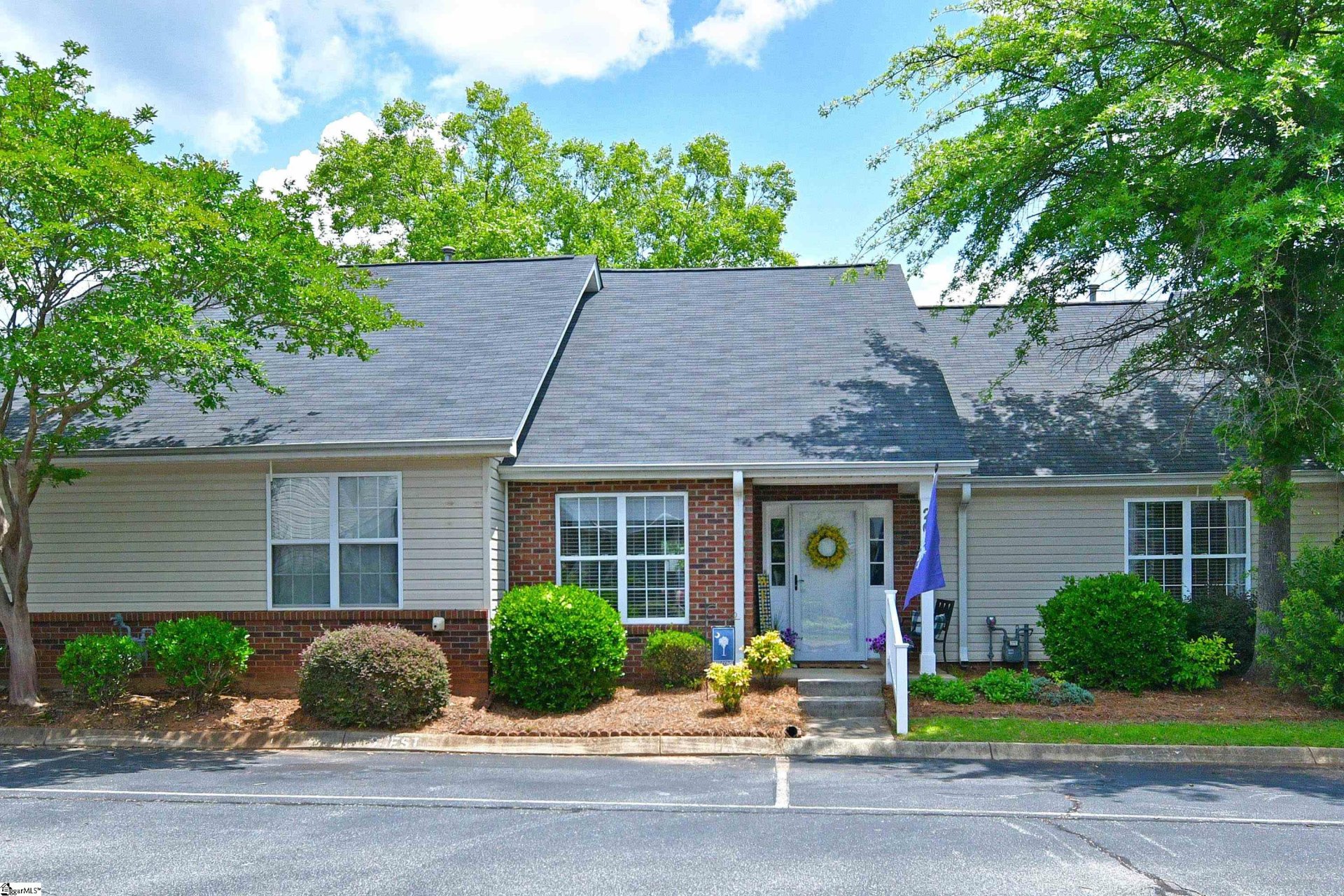 Property image 1 at 202 Woodruff Park Lane, Simpsonville, SC 29681