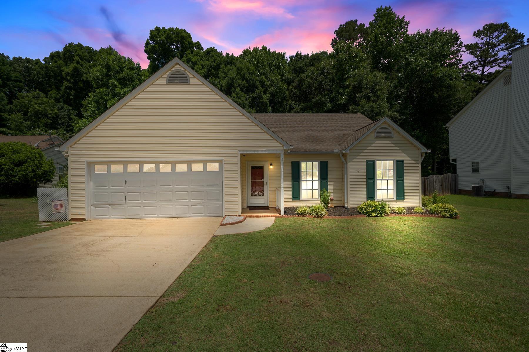 Property image 1 at 600 Bramford Way, Simpsonville, SC 29680