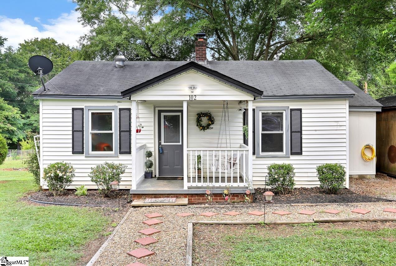 Property image 1 at 102 Walker Street, Easley, SC 29640