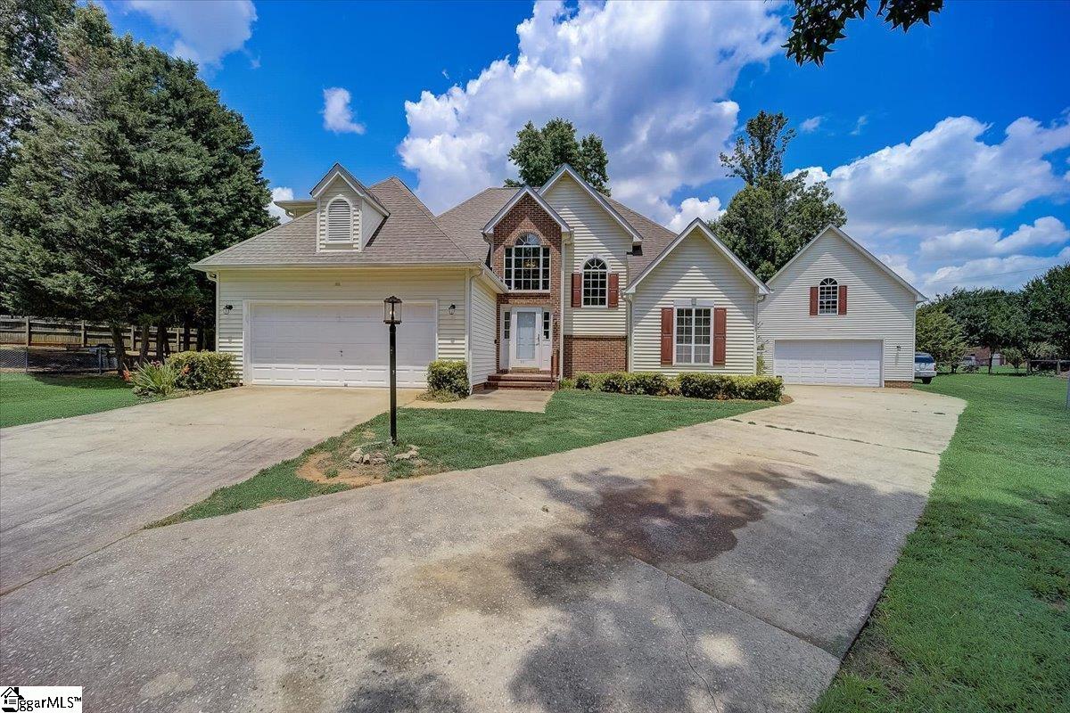 Property image 1 at 407 Lancelot Court, Anderson, SC 29625