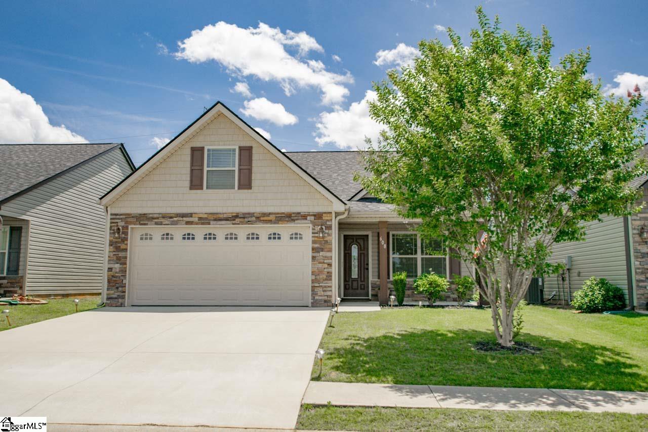 Property image 1 at 608 Thomas Edwards Lane, Greer, SC 29651