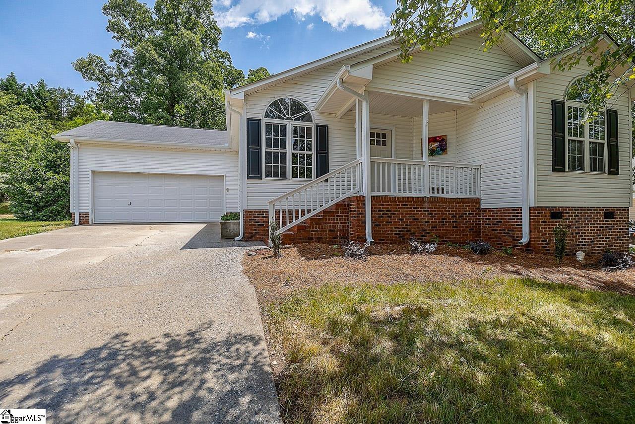 405 Golden Leaf Lane