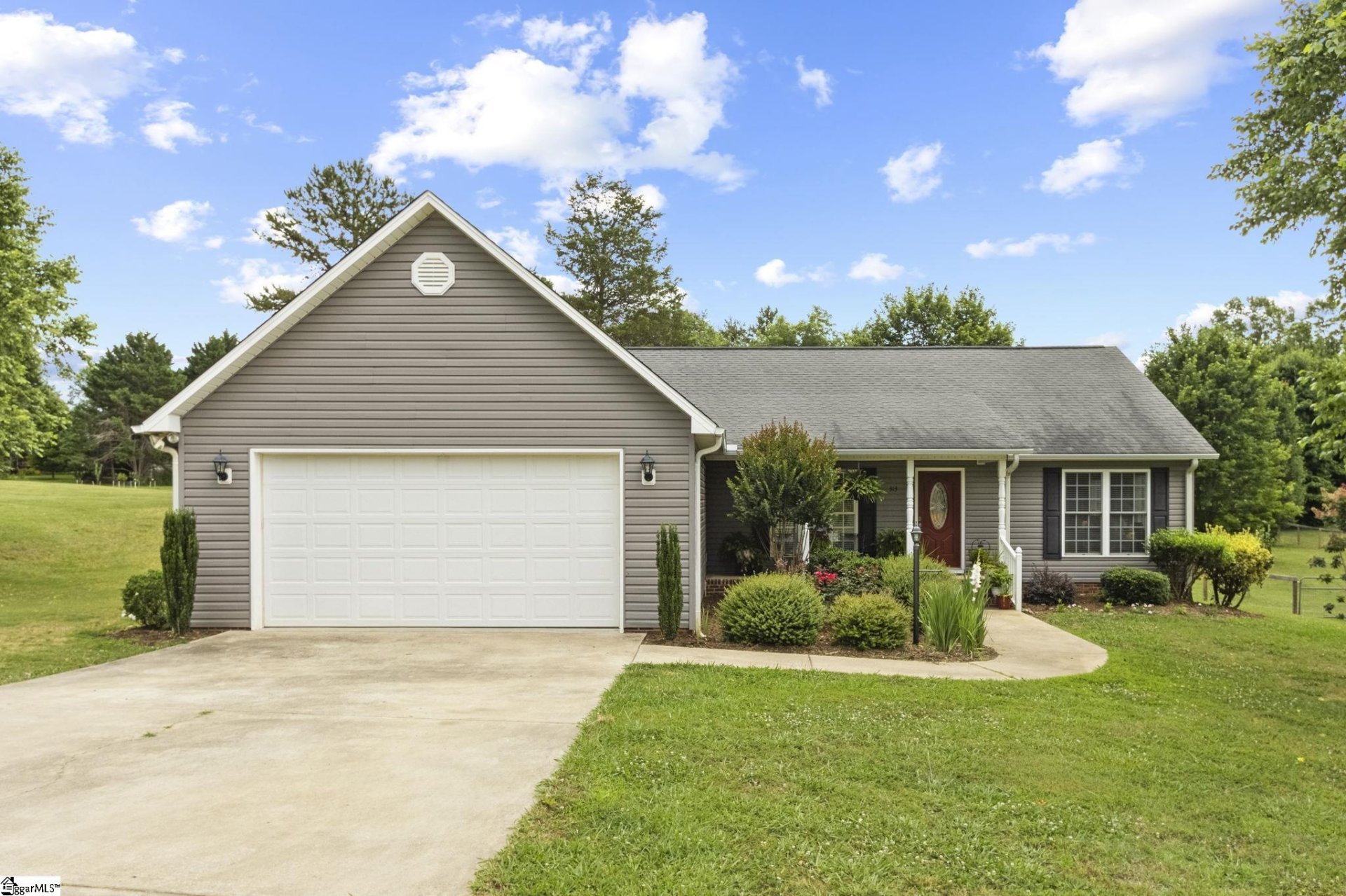 Property image 1 at 313 S Cassidy Way, Campobello, SC 29322