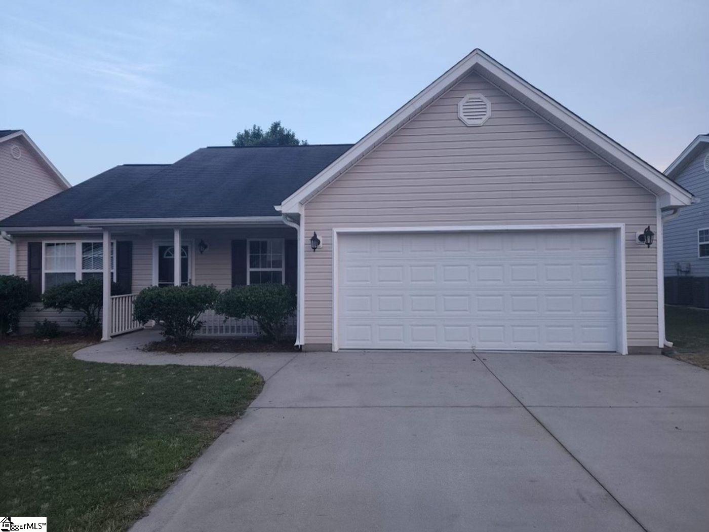 Property image 1 at 14 Heatherfield Drive, Simpsonville, SC 29680